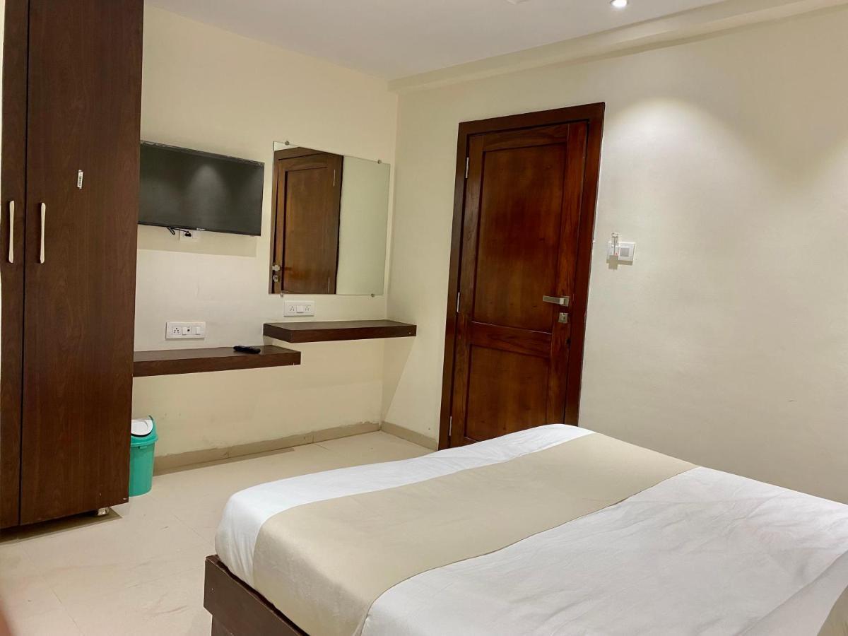 Hotel Vrindavan Palace Indore Luaran gambar