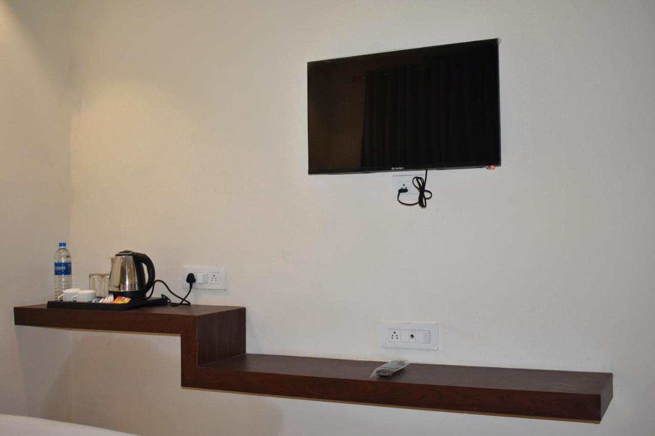 Hotel Vrindavan Palace Indore Luaran gambar