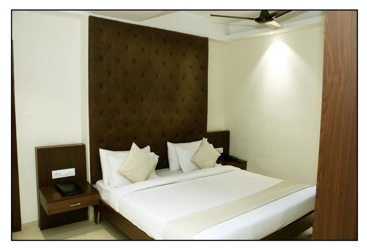 Hotel Vrindavan Palace Indore Luaran gambar