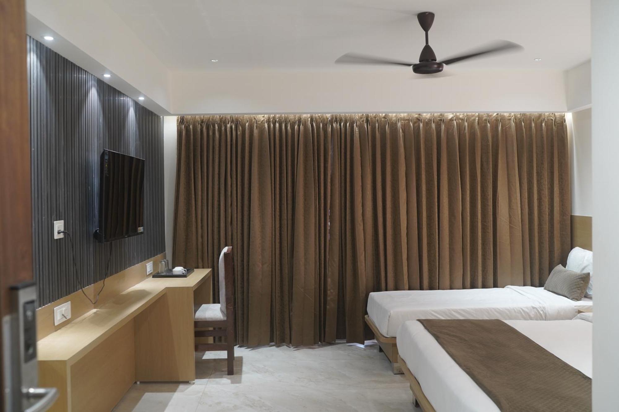 Hotel Vrindavan Palace Indore Luaran gambar
