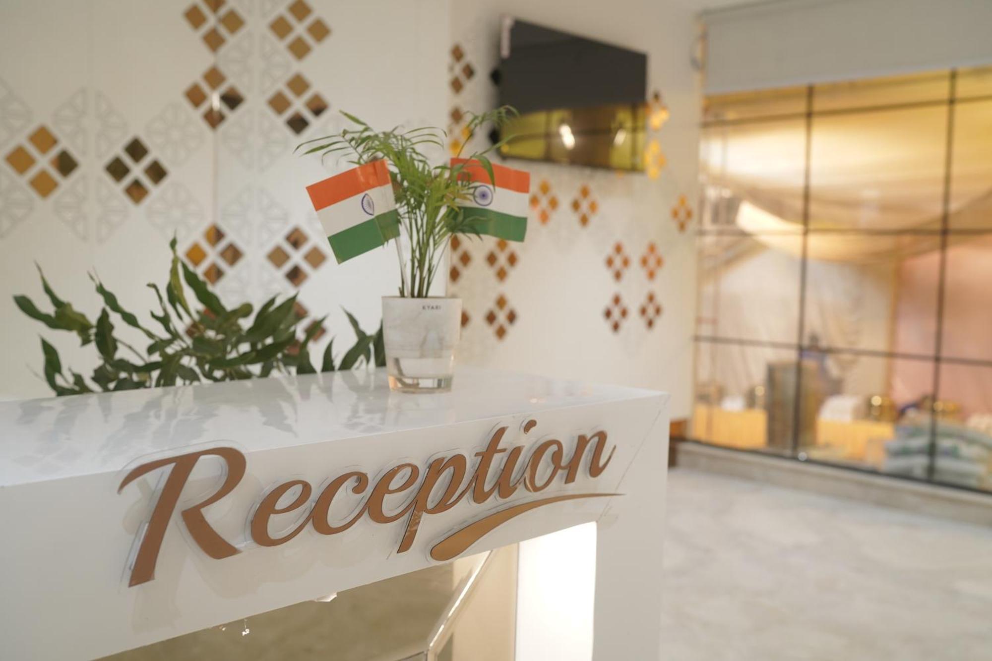 Hotel Vrindavan Palace Indore Luaran gambar